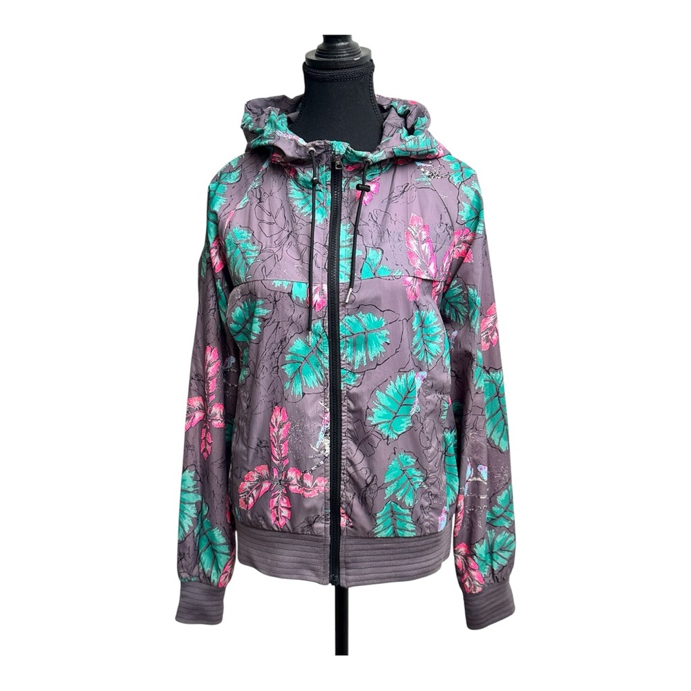 TNA Windbreaker Jacket with Hoodie size M